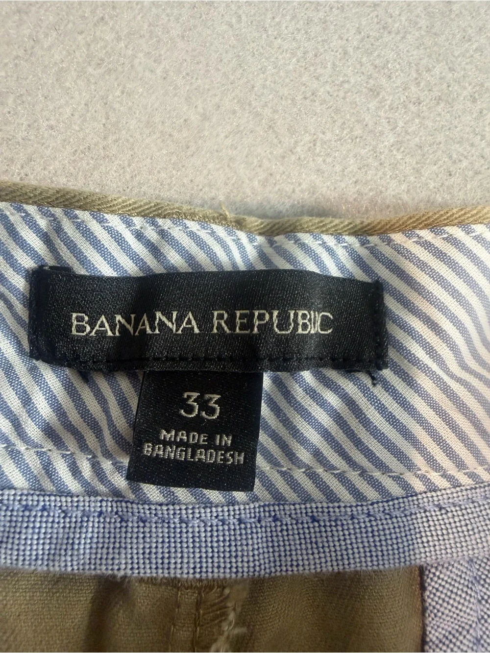 Banana Republic Men's Flat Front Shorts in Tan
